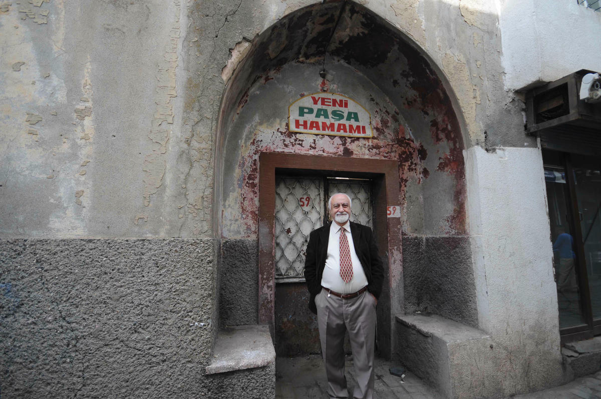 Söyle Margos kimsin sen?